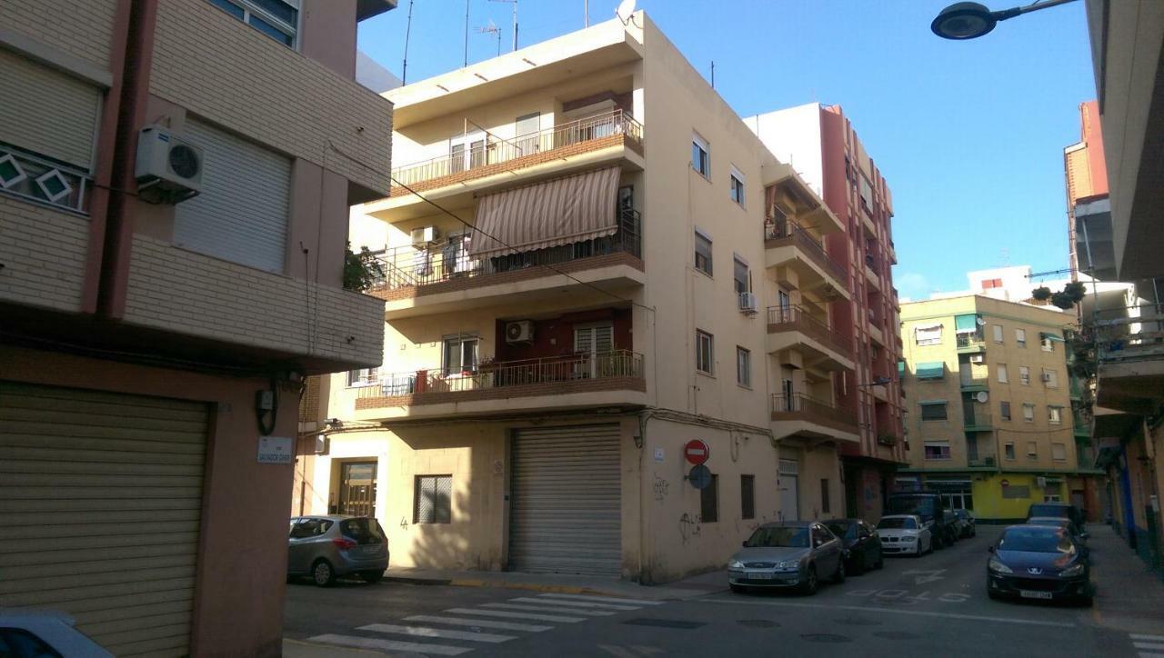 Apartamento San Antonio Apartment Sedavi Bagian luar foto